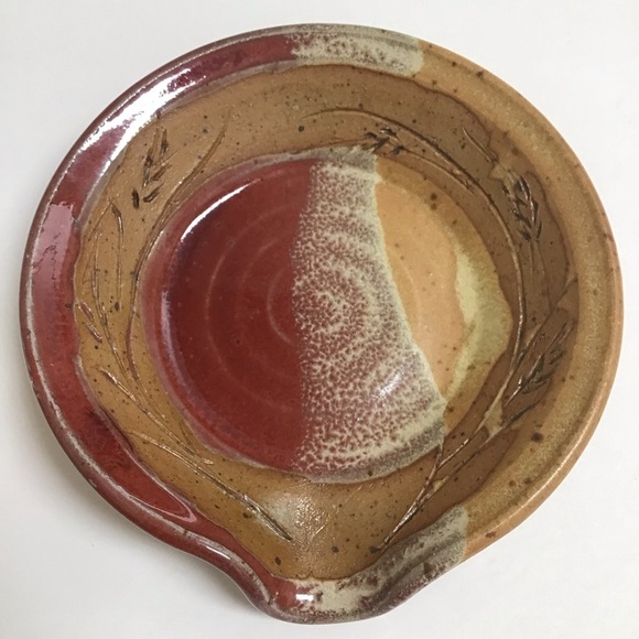 Studio Art Pottery Saucer Bowl Spout Burgundy Tan Speckle SIGNED Wheat Stoneware - Picture 6 of 16